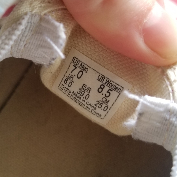 Van's Red and Blue Sz 8.5 - Picture 3 of 3